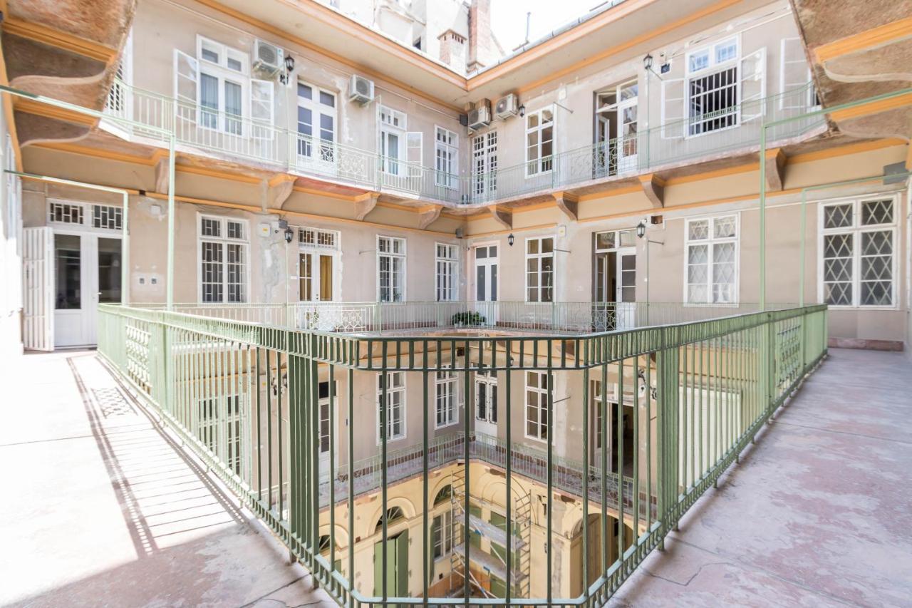 Adele'S Apartment Close To Danube And Fashion Street 부다페스트 외부 사진